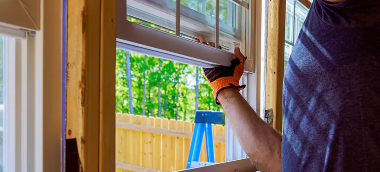 >Bay Window Curtain Rail Track in Palo Alto, CA